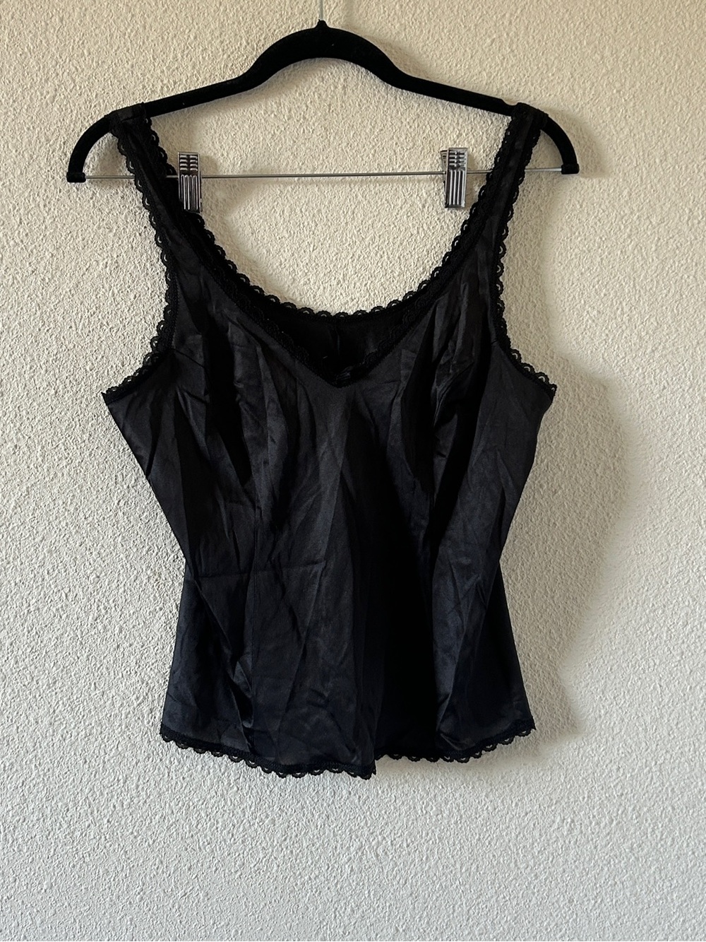 Vtg USA Warners Dainty Sexy whimsical Goth slip tank Women’s 34 Black